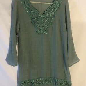 Women's M Sage Green Embroidered Top Beading Butterfly Lace Lightweight Tunic